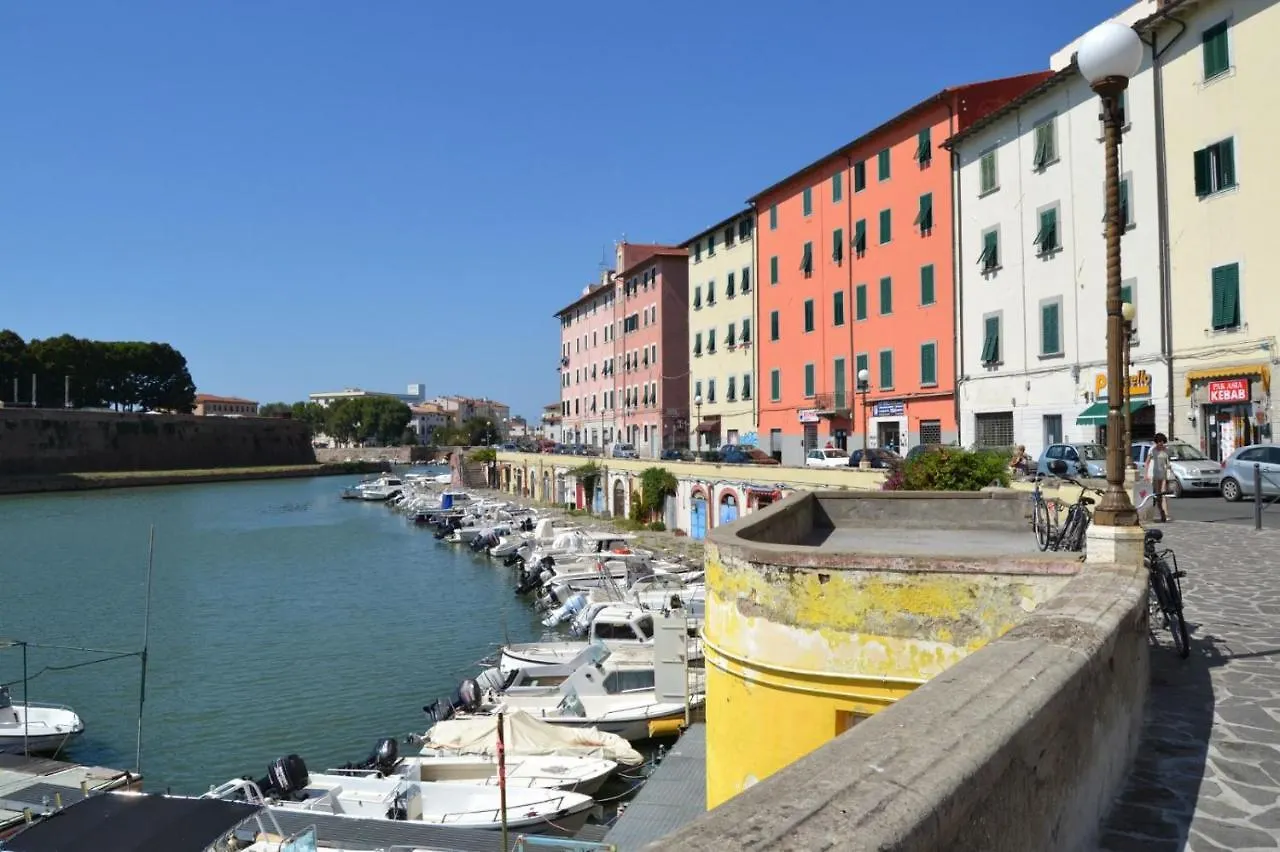 Appartamento Centro Citta Free Private Car Parking Livorno Italien